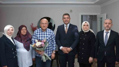 DÜZCE(İHA) – Düzce Valisi Selçuk Aslan, birçok öğrencinin yetişmesine vesile