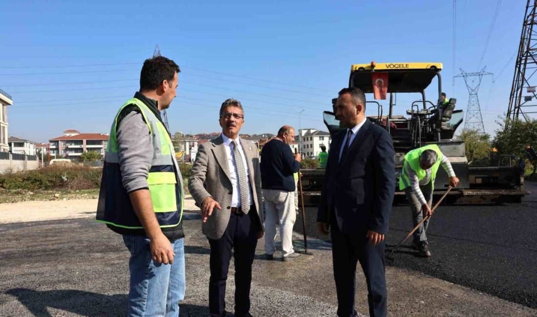 Erenler’de asfalt mesaisi tüm hızıyla sürüyor Erenler Belediyesi ilçe yollarını modern, güvenli ve konforlu hale getirmek