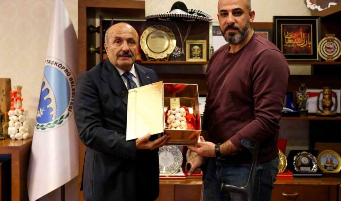 Taşköprü Belediye Başkanı Hüseyin Arslan, Gazze’deki saldırıda bacağını kaybettikten sonra