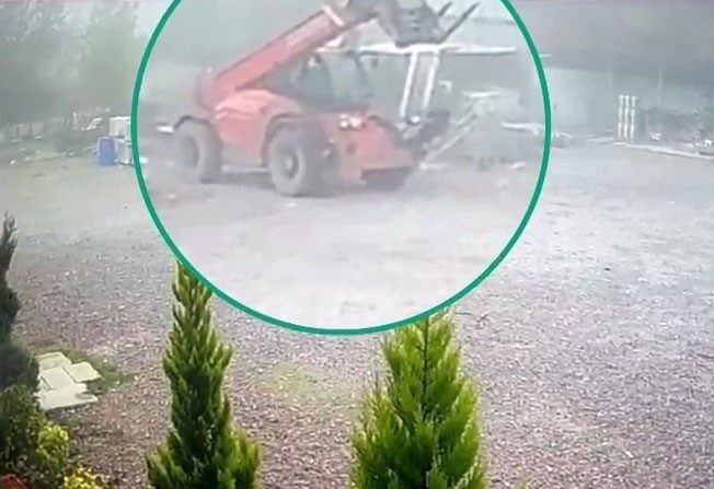 Firmanın eski çalışanı 5 milyonluk iş makinesini çaldı Sakarya’nın Adapazarı ilçesinde bir inşaat firmasına ait, değeri 5 milyon