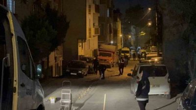 Gebze’de 7 katlı binanın çökmesinin ardından bölgede zemin araştırmaları gece