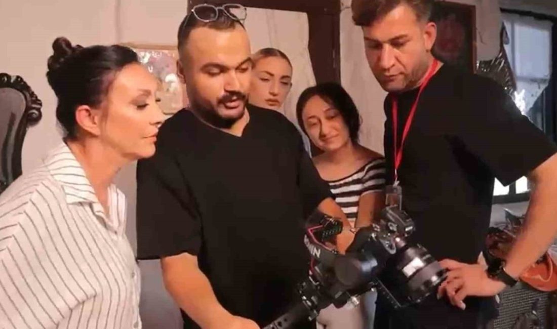 Güllü’nün ölümüyle ilgili kızı hakkında kan donduran iddialar Yalova’nın Çınarcık ilçesinde “Güllü” adıyla tanınan şarkıcı Gül Tut’un 5.