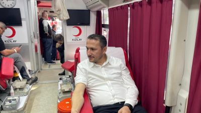 Türkiye genelinde azalan kan bağışına dikkat çekmek için Düzce’de AK