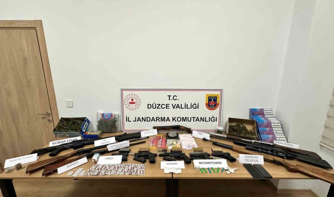 Hem taşıyıcı hem satıcı yakalandı DÜZCE (İHA) – Düzce İl Jandarma Komutanlığı’na bağlı Cumayeri İlçe