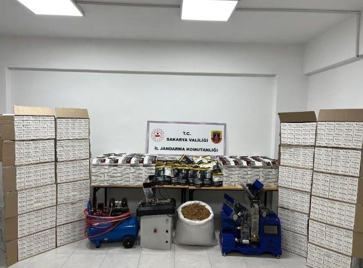 Hendek’te jandarmadan kaçakçılığa geçit yok: 1 gözaltı Sakarya’nın Hendek ilçesinde jandarma ekiplerince gerçekleştirilen kaçakçılık operasyonunda 1 kişi