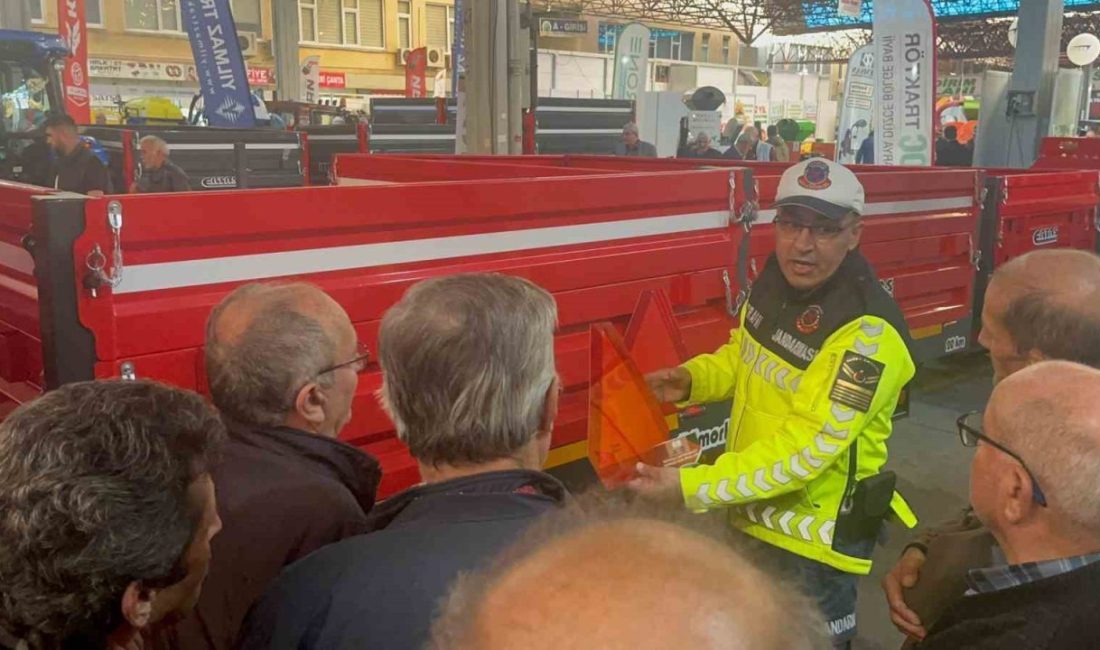 Jandarmadan tarım fuarında çiftçilere uyarı Sakarya İl Jandarma Komutanlığı ekipleri, Hendek ilçesinde düzenlenen tarım fuarında