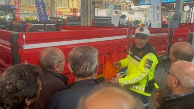 Sakarya İl Jandarma Komutanlığı ekipleri, Hendek ilçesinde düzenlenen tarım fuarında