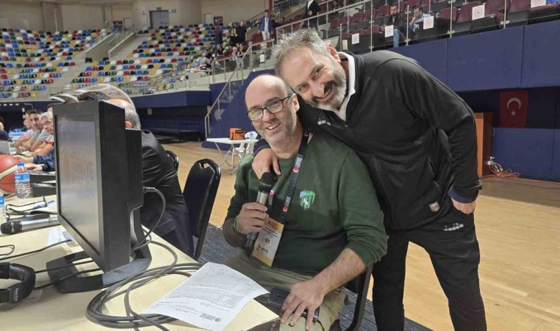 Kadınlar Basketbol Süper Ligi maçında anonsçu olmayınca görev gazeteciye düştü Kadınlar Basketbol Süper Ligi’nin 6. haftasında Kocaeli Kadın Basketbol ile