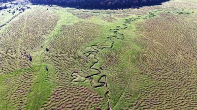 Sakarya’nın Taraklı ilçesinde bulunan Karagöl Yaylası, havadan çekilen görüntülerle doğal