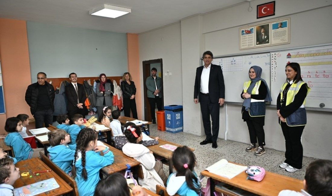 Kartepe Belediyesi, öğrencilerde çevre bilincini artırmak ve geri dönüşüm alışkanlığını