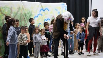 Kartepe Belediyesi, kültür ve sanat etkinlikleri kapsamında yetişkinler ve çocuklar
