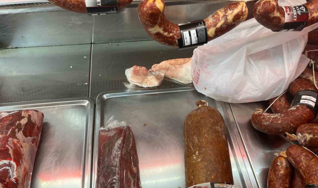 Bilecik Belediyesi Zabıta Müdürlüğü ekipleri denetim için girdikleri ve uygun