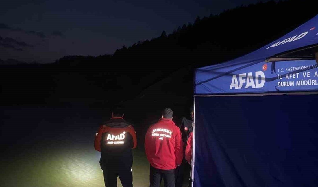 Kastamonu’da balıkçılar barajda erkek cesedi buldu Kastamonu’nun Daday ilçesinde baraj gölünde balıkçılar tarafından erkek cesedi bulundu.
