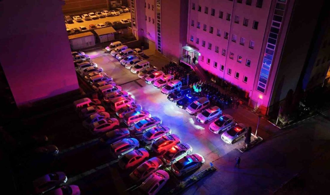 Kastamonu’da İl Emniyet Müdürlüğü ekiplerince gerçekleştirilen eş zamanlı huzur uygulamasında