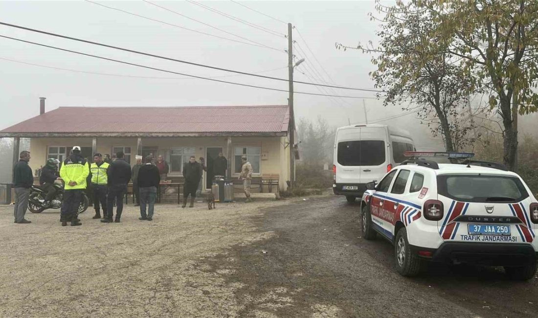 Kastamonu’da kayıp anne ve oğlunu arama çalışmaları yoğun sis nedeniyle sonlandırıldı Kastamonu’nun Bozkurt ilçesinde pazar günü ormanda kaybolan anne ile 5