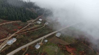 Kastamonu’nun il merkezi ile sahil ilçelerini birbirine bağlayan Yaralıgöz geçidinde