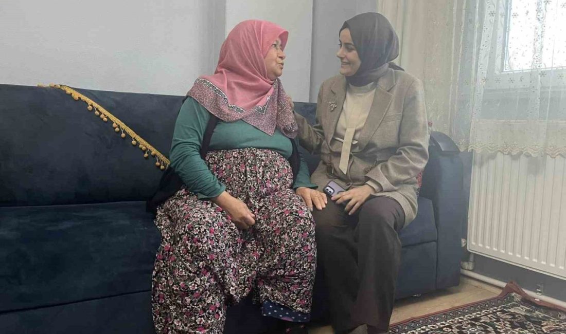 Kaymakam Kılıç vatandaşlarla bir araya geldi Gölpazarı Kaymakamı Feyza Nur Kılıç, Gölpazarı’nda ikamet eden vatandaşlarla buluşarak