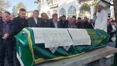 Sakarya’nın Akyazı ilçesinde iki hafif ticari aracın çarpışması neticesinde meydana