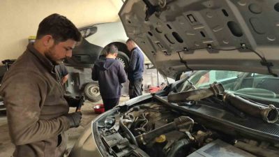 Kışlık bakım sezonunun açılmasıyla oto tamir ustalarından “antifriz tuzağı” uyarısı