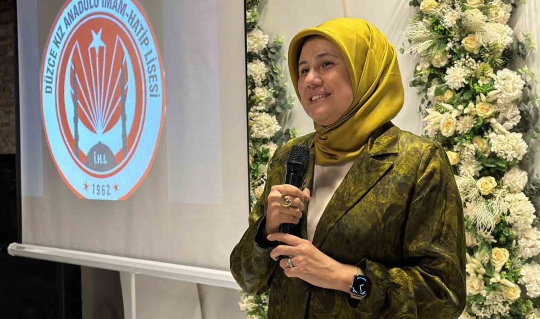 Düzce’de 41 yıldır öğretmenlik yapan Zekeriya Güzeldal’ın emekli olması nedeniyle