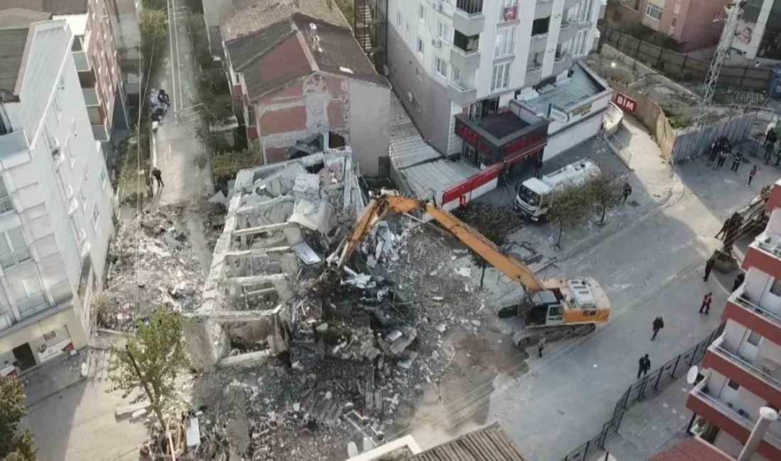 Kocaeli’nin Gebze ilçesinde 4 kişiye mezar olan 7 katlı binanın