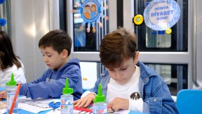 Kocaeli’de Dünya Diyabet Günü dolayısıyla Kocaeli Üniversitesi Hastanesi’nde tedavi gören