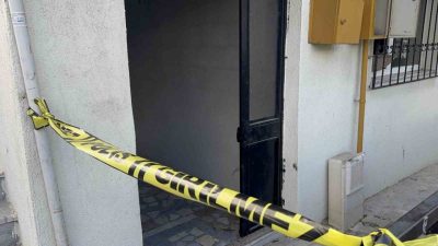 Kocaeli’nin Çayırova ilçesinde evde çıkan yangında 2 yaşındaki çocuk hayatını