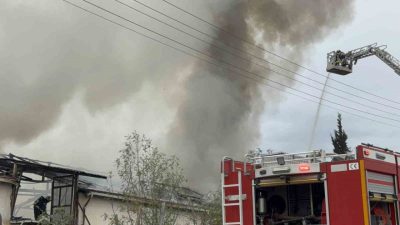 Kocaeli’nin Çayırova ilçesinde bulunan mutfak ve banyo tezgahları üretim tesisinde