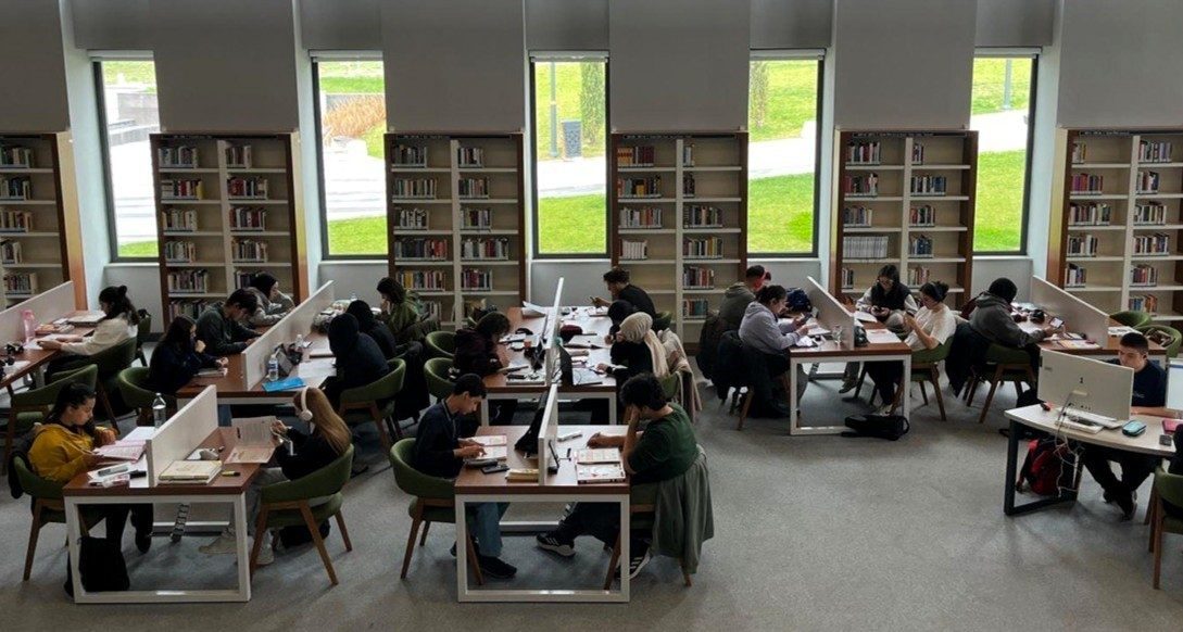 Kocaeli Büyükşehir Belediyesi, öğrencilerin ara tatillerini verimli geçirebilmeleri amacıyla 7