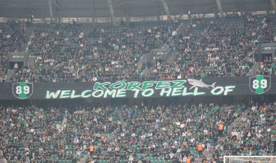 Kocaelispor- Galatasaray maçını 32 bin 18 biletli seyirci izledi Kocaelispor ile Galatasaray arasında oynanan karşılaşmayı 32 bin 18 biletli