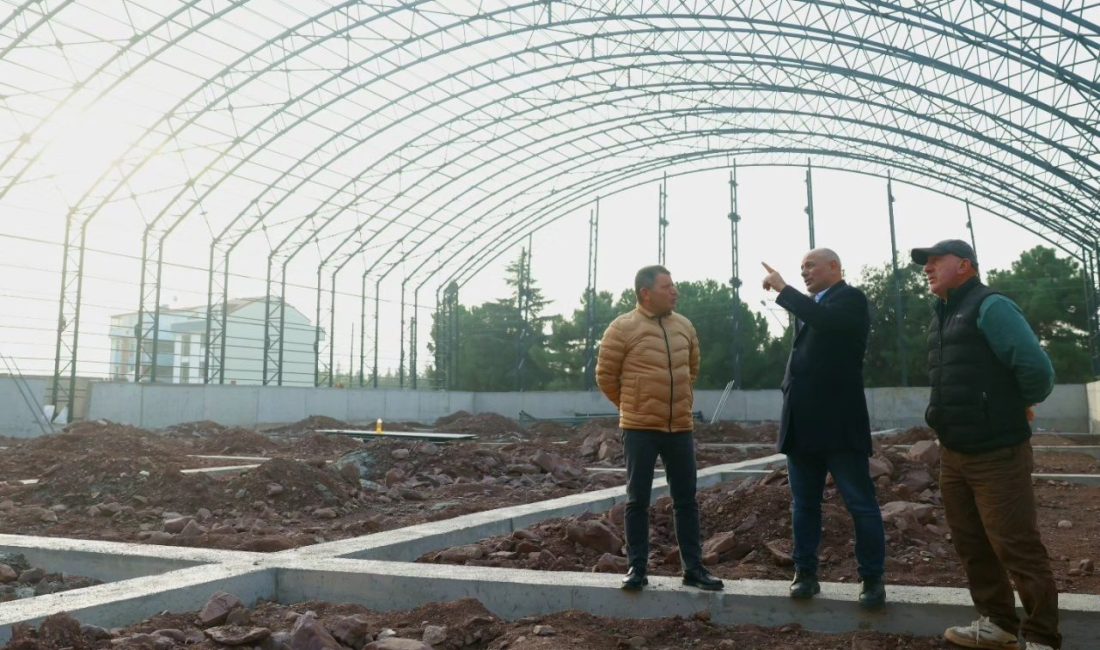 Körfez’in yeni yaşam alanları için geri sayım başladı Körfez Spor Kompleksi ve Çamlıtepe Spor Kompleksi projelerinin kısa sürede