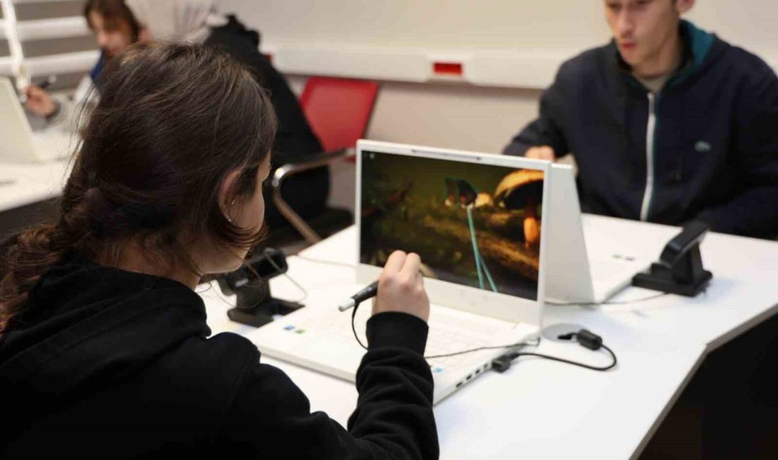 Liseli gençler Düzce Üniversitesi’ni inceledi Safir Koleji Liseli öğrenciler, Düzce Üniversitesi Mühendislik Fakültesi, Eğitim Fakültesi ile Süs