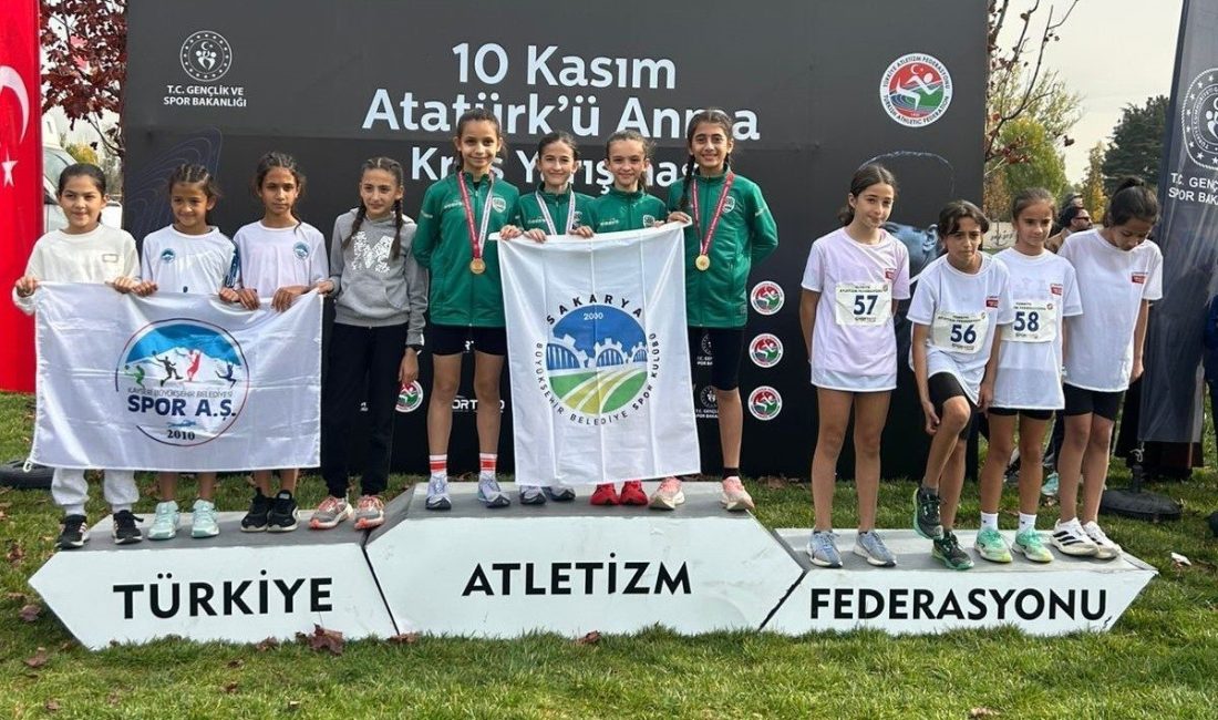 Sakarya Büyükşehir Belediyesi Spor Kulübünün Masa Tenisi sporcuları Mısır’da düzenlenen