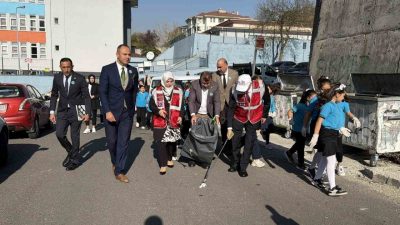 Düzce Belediyesi’nin “Temiz Şehir Düzce” kampanyası, ilkokulları da kapsayacak şekilde
