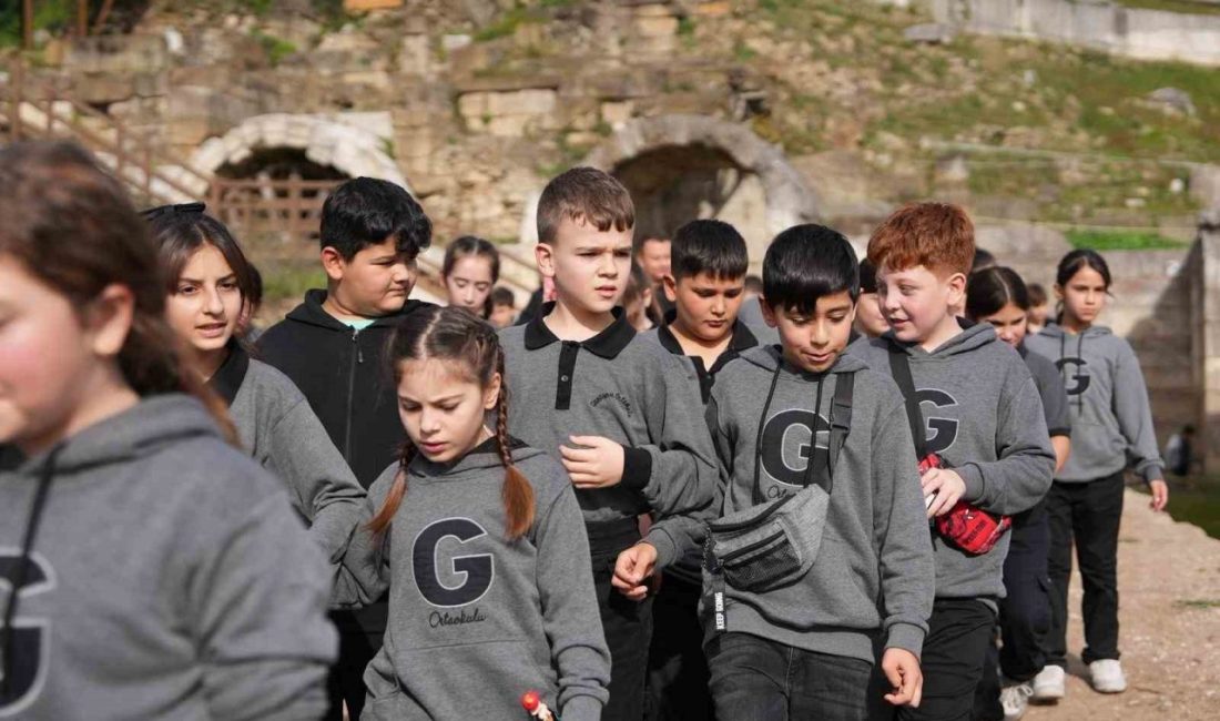 Düzce Belediyesi, kentte eğitim gören her yaştan öğrencinin ilin tarihi,