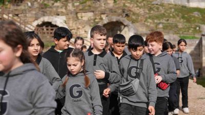 Düzce Belediyesi, kentte eğitim gören her yaştan öğrencinin ilin tarihi,