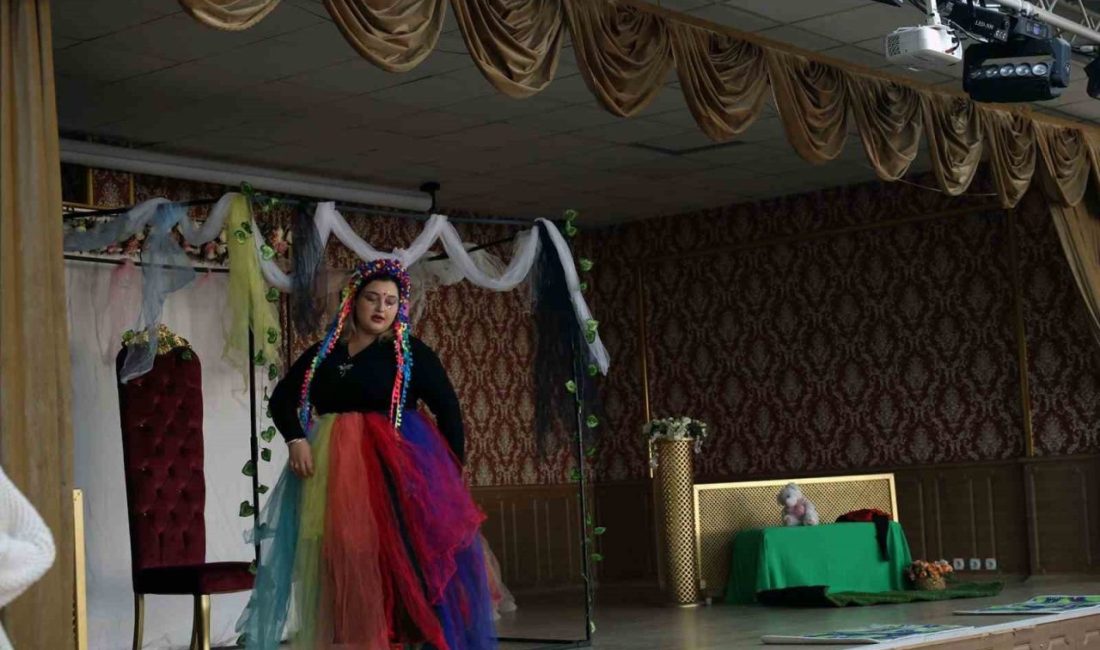 Pamukova’da “Yetenek Avcısı” ile minikler unutulmaz bir gün yaşadı Sakarya Büyükşehir Belediyesi, Pamukova Kültür Merkezi’nde Kasım Kültür Sanat etkinlikleri