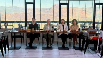 Polis Eşleri Derneği Bilecik Şube Başkanı Zerrin Şener, Osmaneli ilçesinde