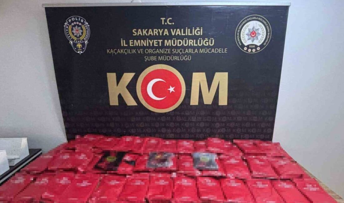 Sakarya’nın Arifiye ve Erenler ilçesinde polis ekiplerince yapılan 4 ayrı