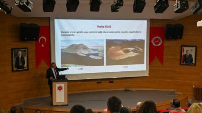 Kastamonu Üniversitesi’nin düzenlediği programa katılan Prof. Dr. Mehmet Emin Aydın,