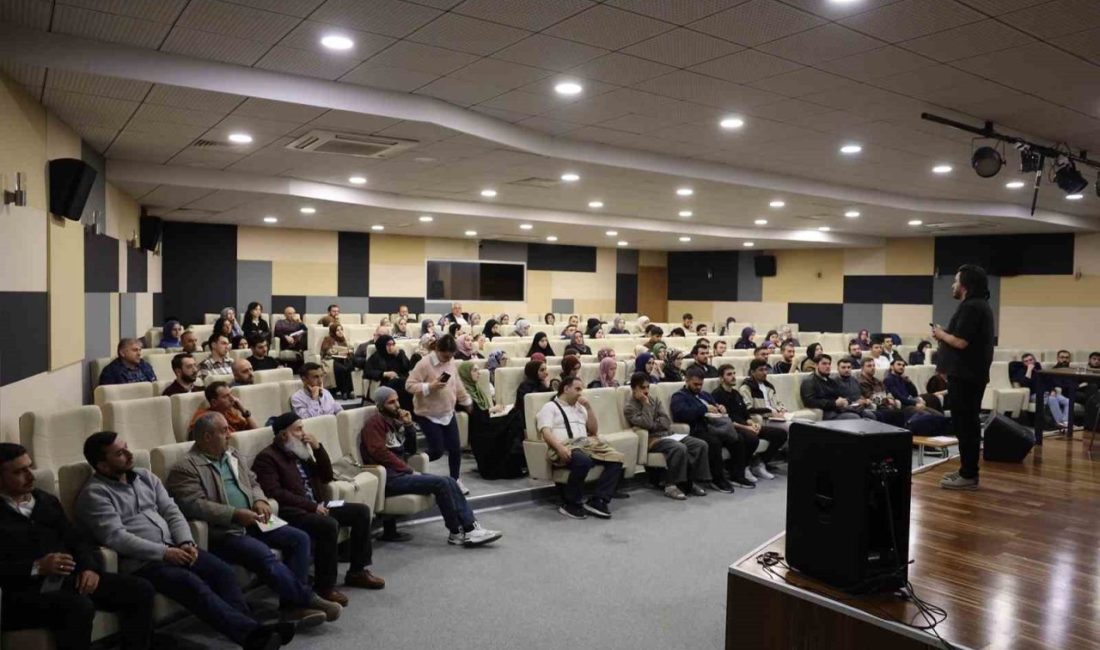 Sakarya Büyükşehir Akademi’de Kelam Atölyesi yoğun katılımla başladı Sakarya Büyükşehir Belediyesi Kültür ve Sosyal İşler Dairesi Başkanlığı tarafından