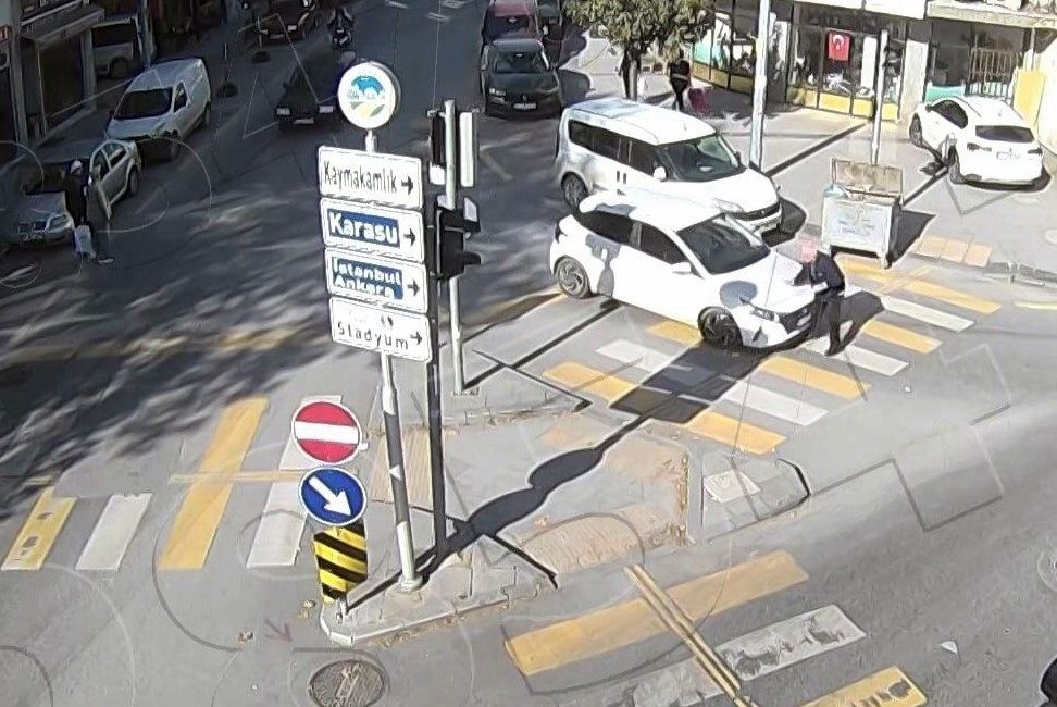 Sakarya’daki trafik kazaları KGYS’ye yansıdı Sakarya’da dikkatsizlik ve kural ihlalleri neticesinde Ekim ayı içerisinde meydana