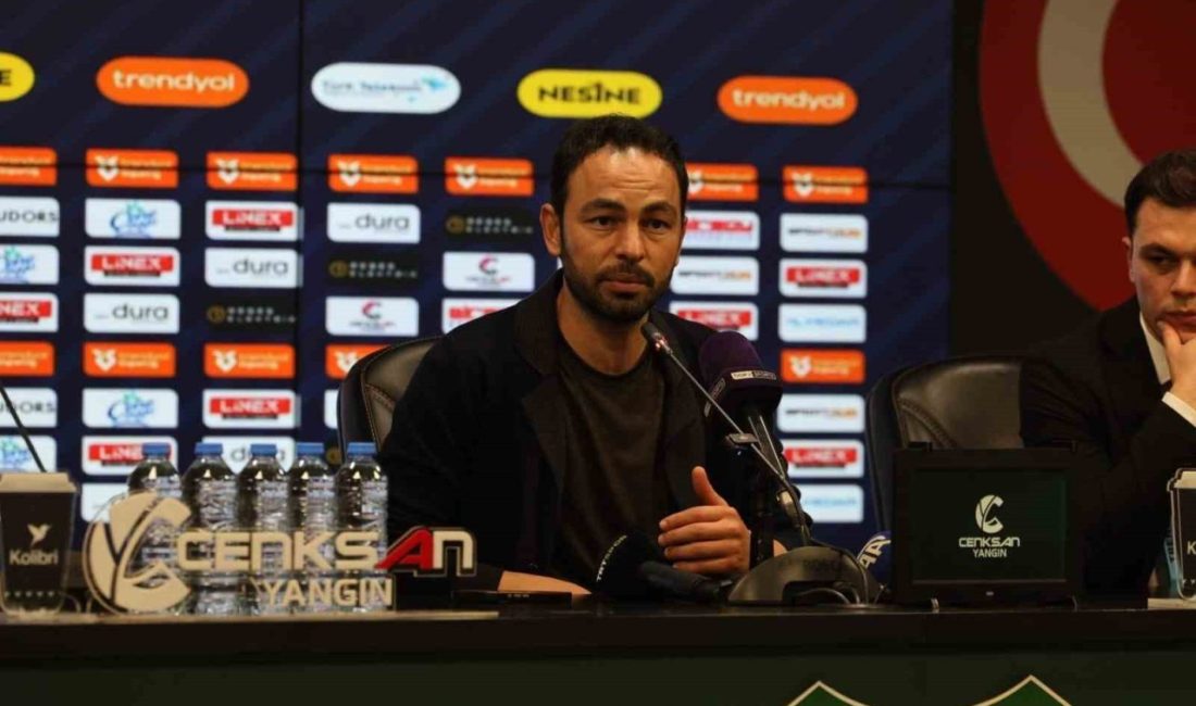 Selçuk İnan: “Çok çalıştık, kazandığımız için mutluyum” Kocaelispor Teknik Direktörü Selçuk İnan, Galatasaray galibiyetinin ardından, “Çok çalıştık,