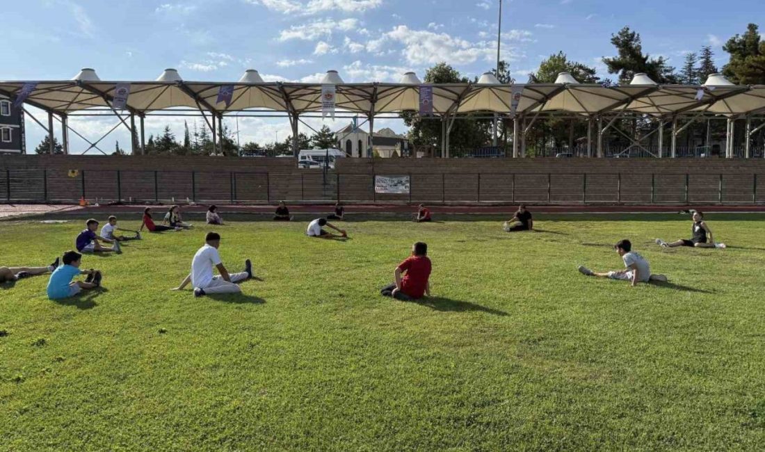 Bilecik’in Söğüt ilçesinde atletizm antrenmanları gerçekleştirildi. Bilecik’in Söğüt ilçesinde Gençlik