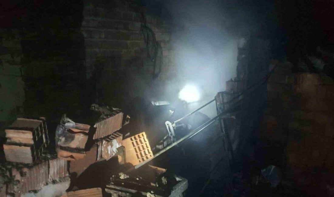 Söğüt’te ev yangını Bilecik’in Söğüt ilçesinde, kimsenin olmadığı bir evde çıkan yangın itfaiye