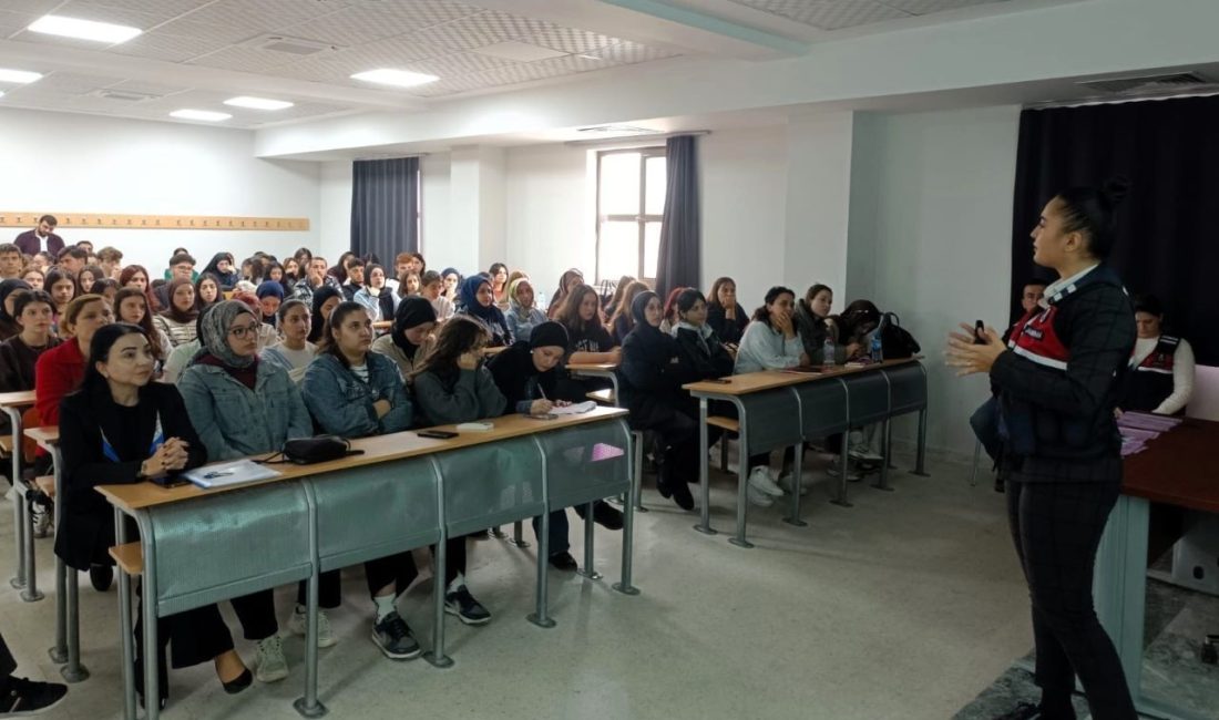 Sakarya İl Jandarma Komutanlığı ekipleri, SUBÜ Ferizli MYO öğrencilerini; aile