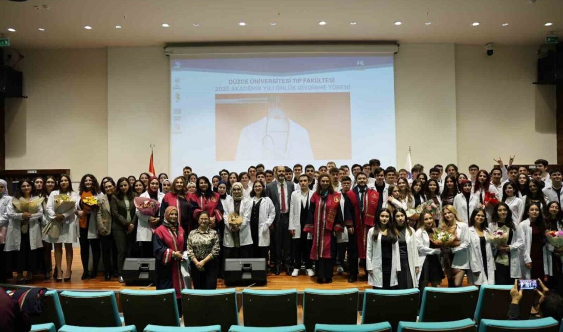Düzce Üniversitesi Tıp Fakültesi’nde eğitimlerine başlayan 1. sınıf öğrencileri için