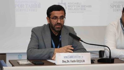 Kocaeli’de spor tarihinin ele alındığı sempozyumda yelken sporu hakkında konuşan