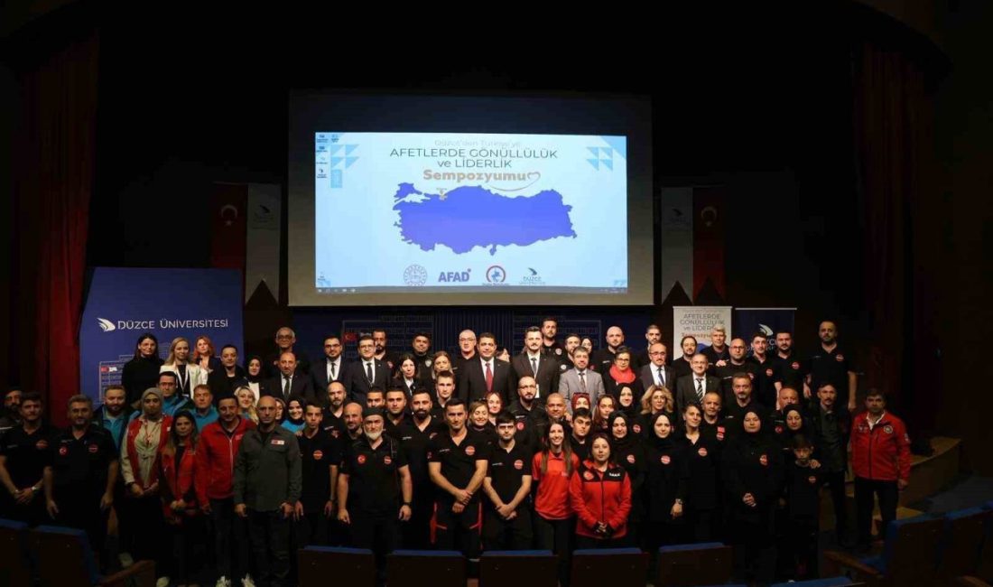 DÜZCE (İHA) – Afetlerde gönüllülük ve liderlik sempozyumunda konuşan Vali