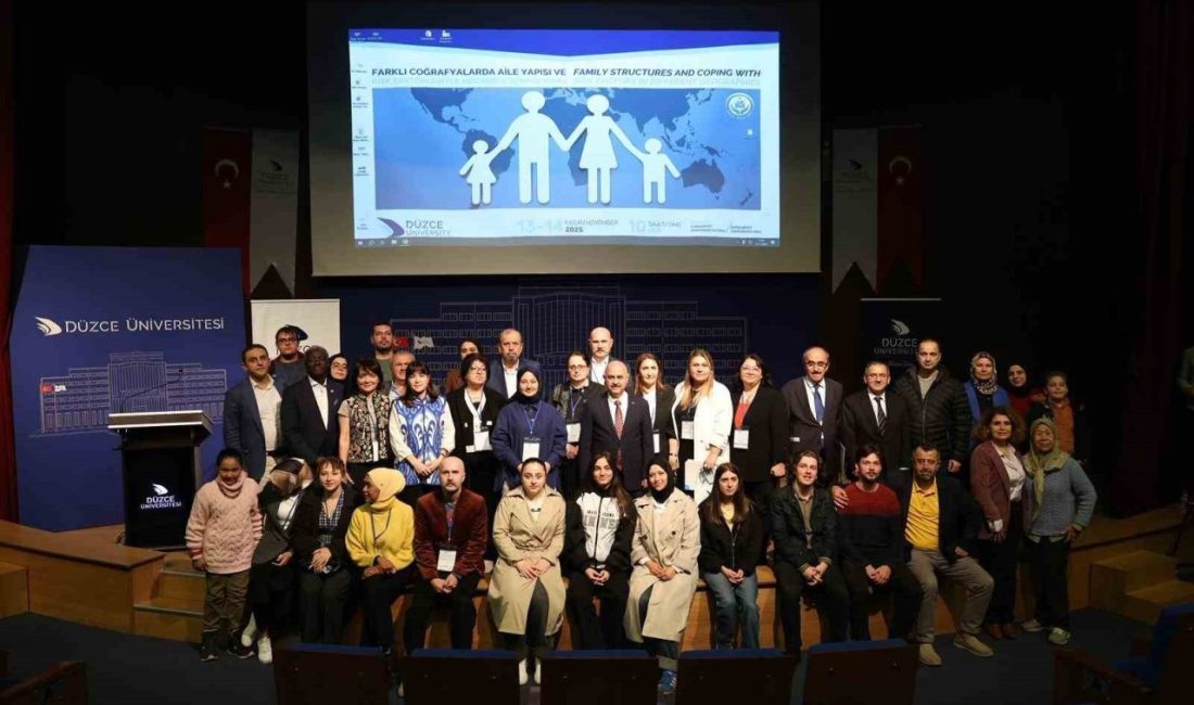 DÜZCE(İHA) – Düzce Üniversitesinde düzenlenen Farklı Coğrafyalarda Aile Yapısı ve